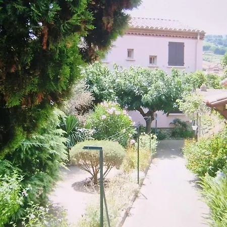 Entre Et Nature - Grand Terrain Clos - Parking